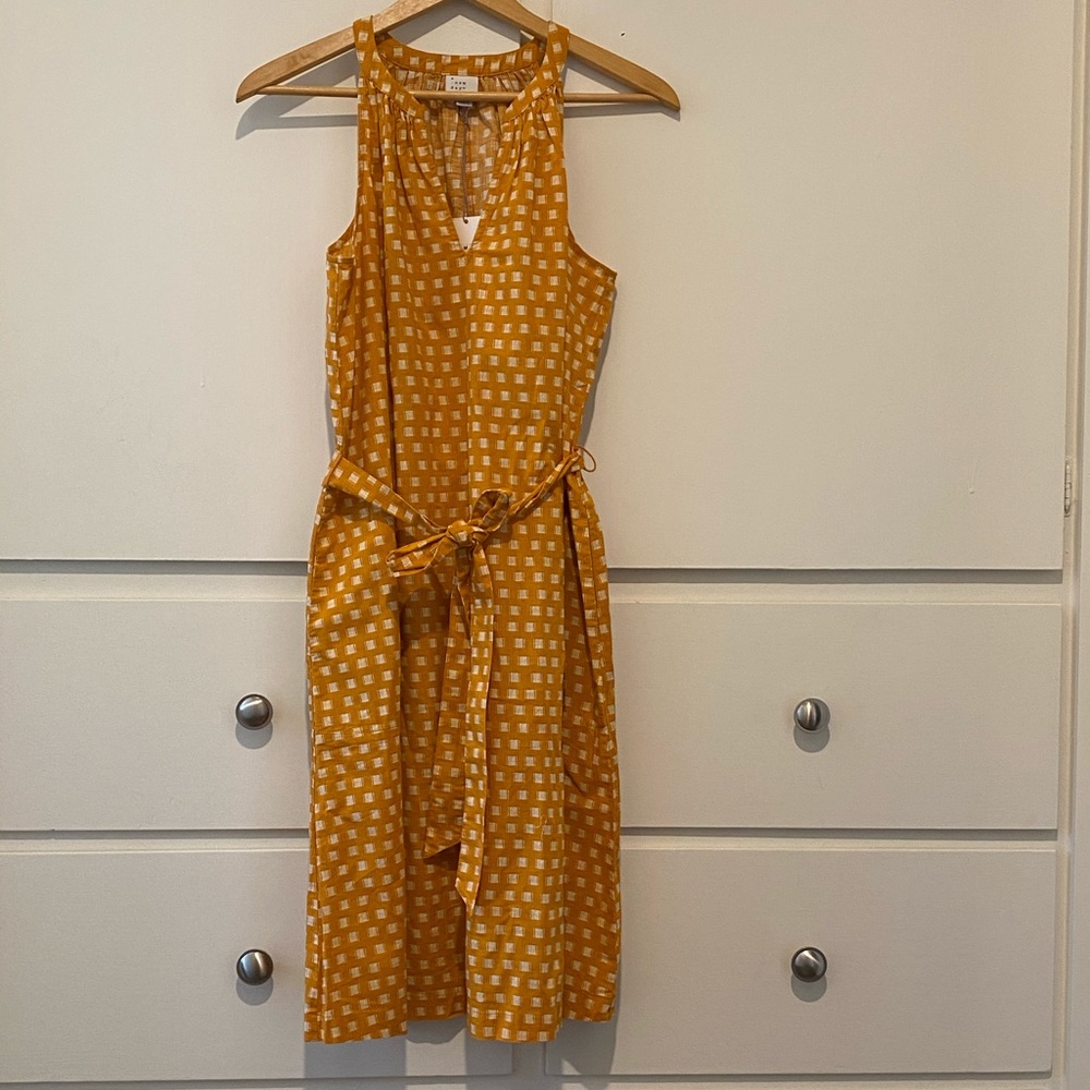 a . new day  dress size M color orange